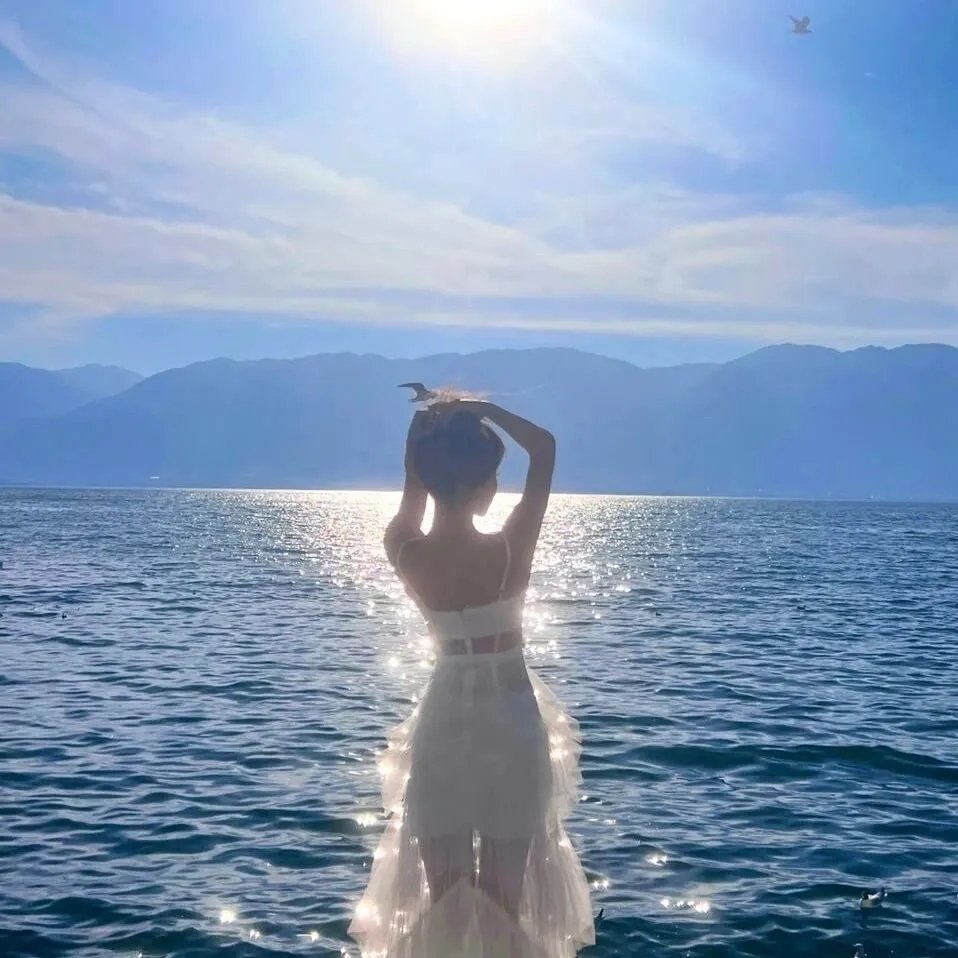落潮校服·重逢海报